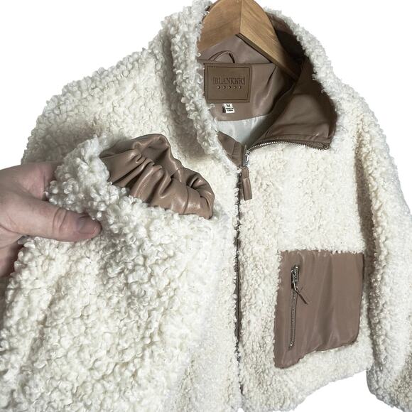 BLANK NYC Women’s Faux Shearling and Leather Zip front Bomber Jacket - Picture 5 of 7